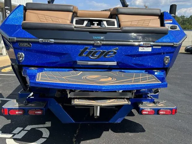 Slide: The Image of Tigé 25 Ultra ZX 2024 - 3