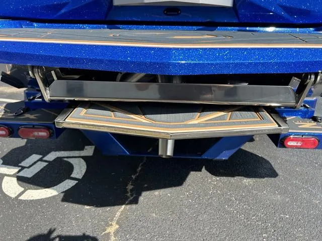 Slide: The Image of Tigé 25 Ultra ZX 2024 - 4