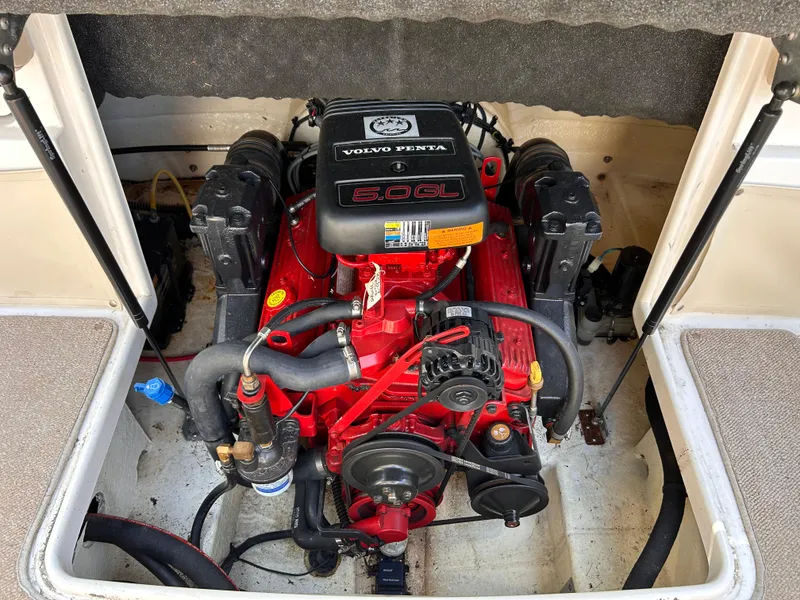 Slide: The Image of 2005 Chaparral 215 SSi boat engine, Volvo Penta 5.0 GL, in engine compartment. - 9