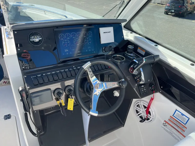 Slide: The Image of Blackfin 272 DC 2023 - 12