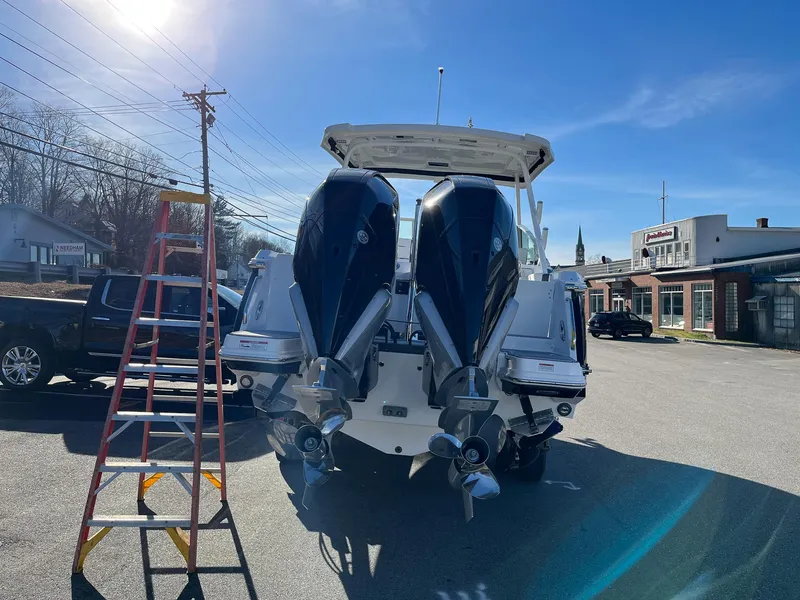 Slide: The Image of Blackfin 272 DC 2023 - 18