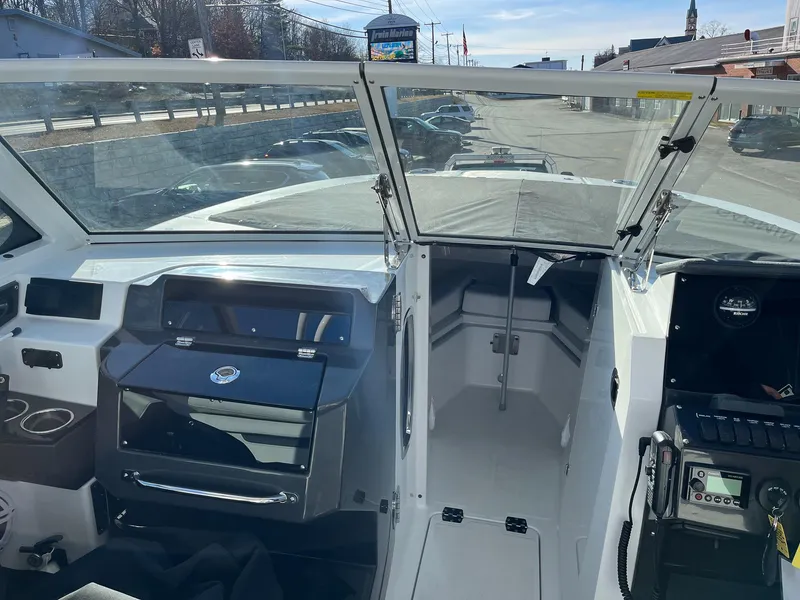 Slide: The Image of Blackfin 272 DC 2023 - 4