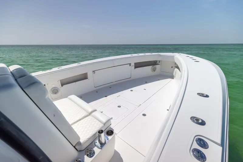 Slide: The Image of SeaVee 390 B 2008 - 51