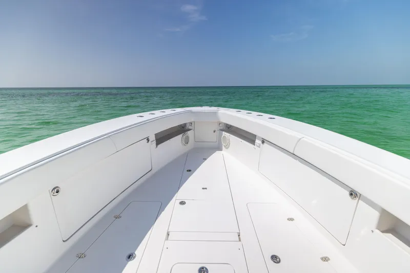 Slide: The Image of SeaVee 390 B 2008 - 52