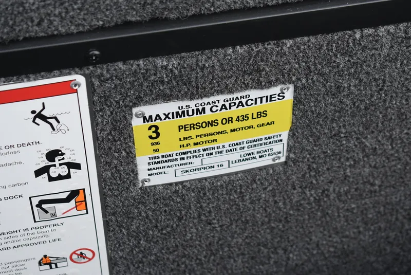 Slide: The Image of Lowe 16 Skorpion 2025 boat capacity label, maximum 3 persons or 435 lbs. - 10