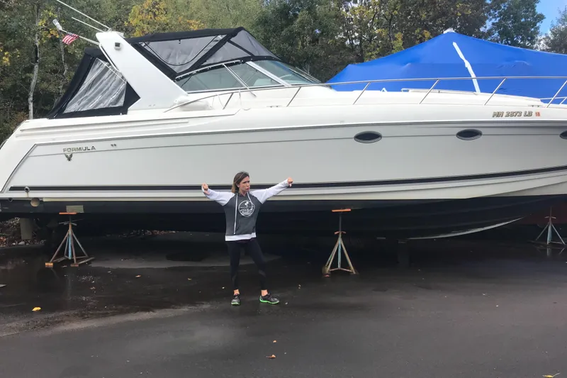 Slide: The Image of Formula 41 Performance Cruiser 1999 - 58