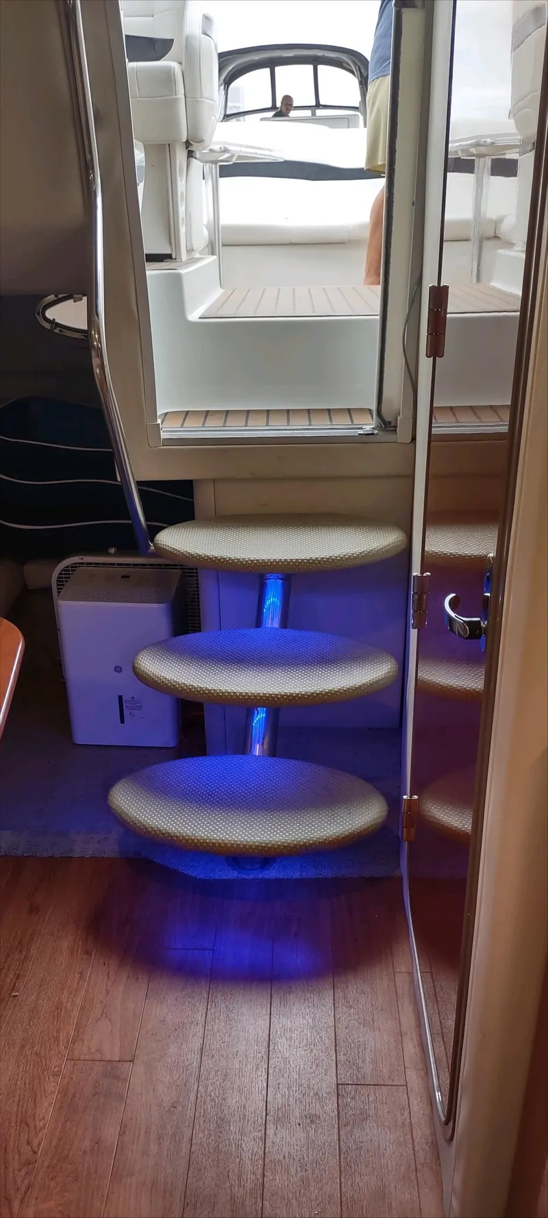 Slide: The Image of Interior stairs of 2007 Formula 31 Cruiser with blue LED lighting. - 14