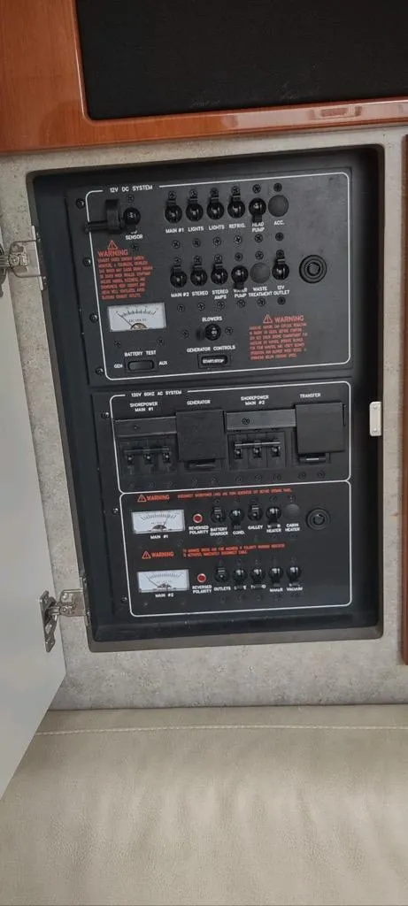 Slide: The Image of Electrical control panel on a 2007 Formula 31 Cruiser boat. - 16