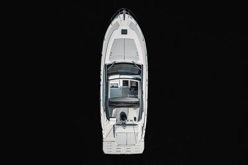 Slide: The Image of Azimut Atlantis 45 2025 - 39