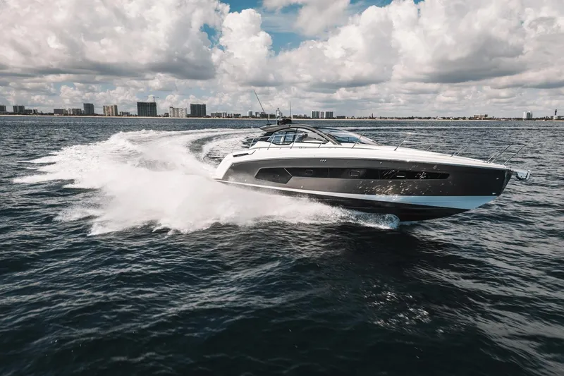 Slide: The Image of Azimut Atlantis 45 2025 - 44