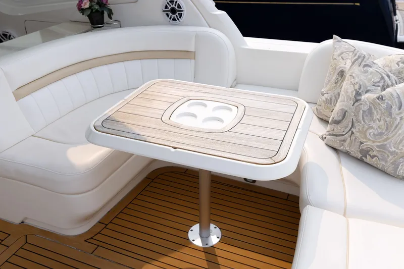 Slide: The Image of Sea Ray 48 Sundancer 2008 - 9