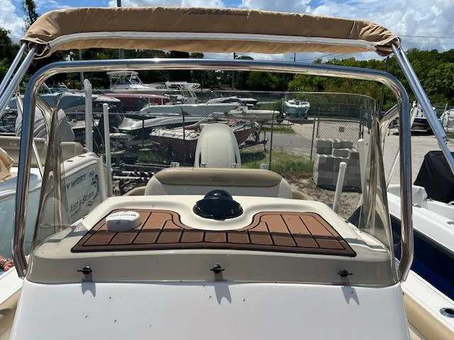 Slide: The Image of Pioneer 202 Islander 2021 - 12