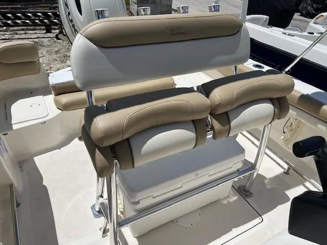 Slide: The Image of Pioneer 202 Islander 2021 - 5