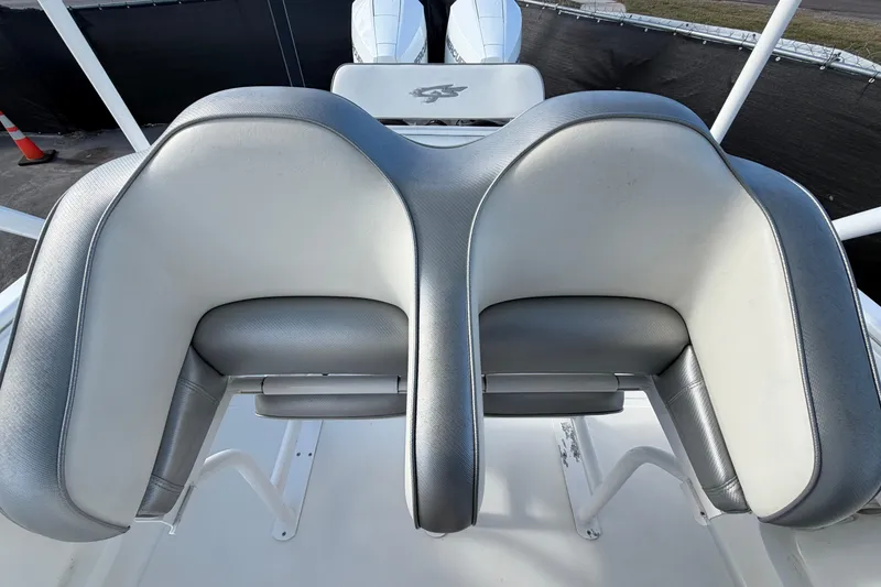 Slide: The Image of 2021 Glasstream 280 SCX boat seats, featuring sleek gray and white design. - 86