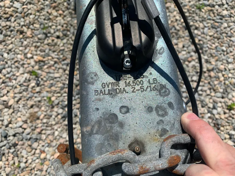 Slide: The Image of Trailer hitch with GVWR 10,500 lbs, ball diameter 2-5/16 inches, Crownline 264 CR 2018. - 47