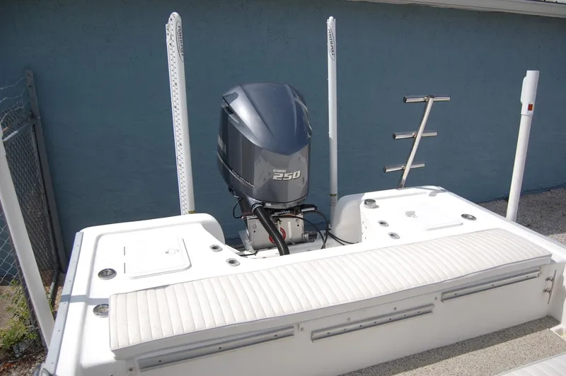 Slide: The Image of 2004 Cape Horn Cape Bay boat with Yamaha 250 engine, rear view. - 22