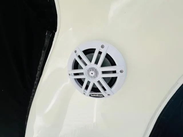 Slide: The Image of White speaker on 2008 Sea Ray 440 Sundancer boat exterior. - 14