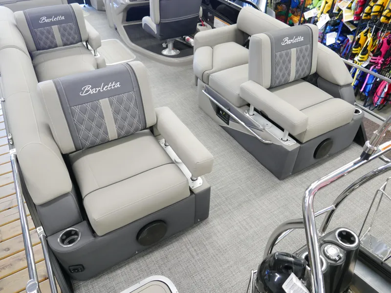 Slide: The Image of 2024 Barletta Lusso 23M boat interior with luxurious seating and modern design. - 35