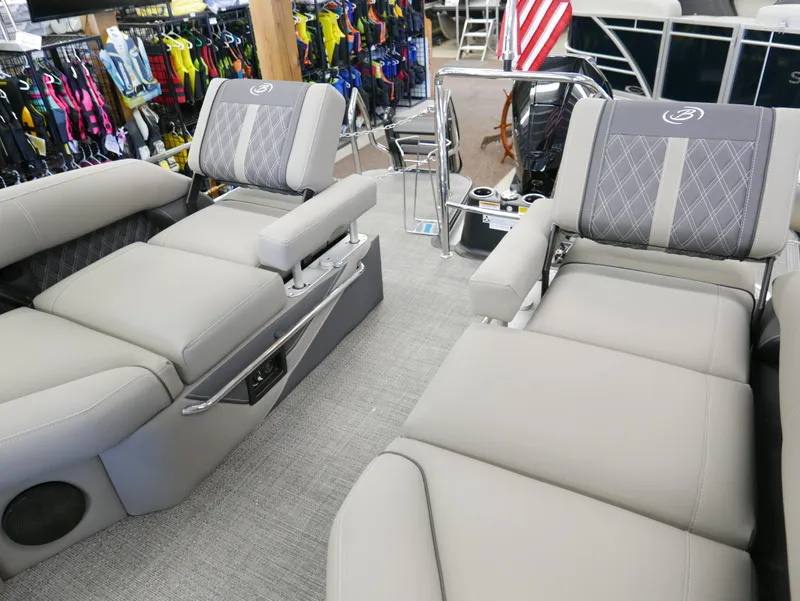 Slide: The Image of 2024 Barletta Lusso 23M interior with luxurious seating and modern design. - 39