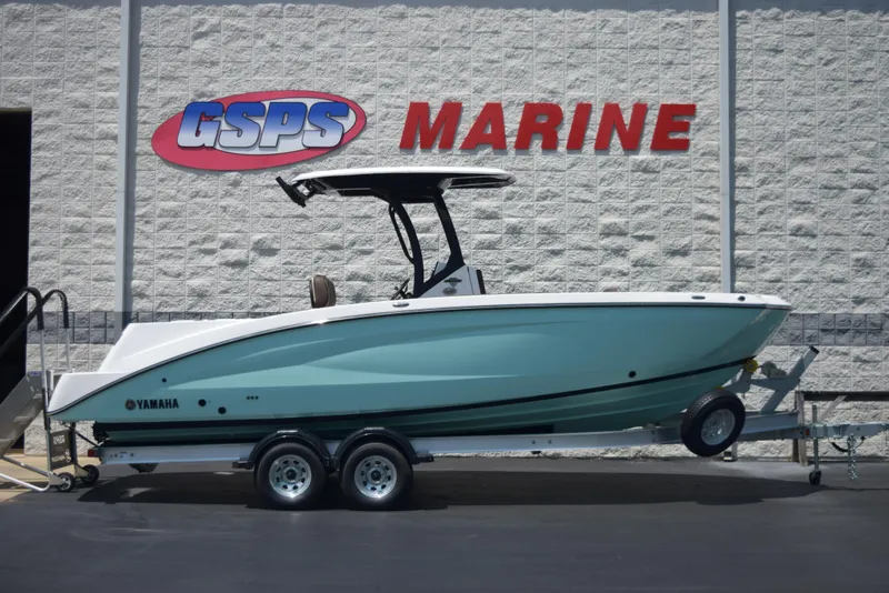 The Image of 2025 Yamaha Boats 255 FSH Sport E on trailer at GSPS Marine dealership. - 1