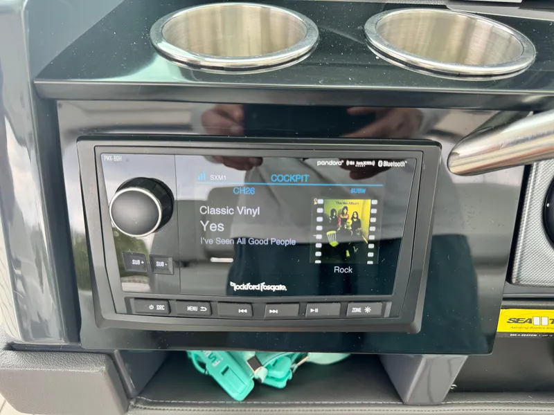 Slide: The Image of Rockford Fosgate stereo in 2021 Formula 380 Super Sport Crossover OB, playing "I've Seen All Good People." - 33