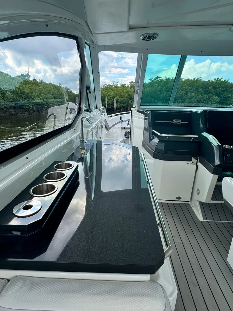 Slide: The Image of Formula 380 Super Sport Crossover OB 2021 - 50