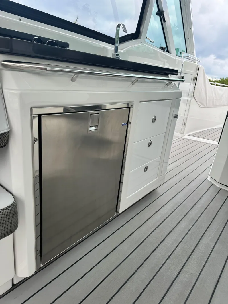 Slide: The Image of Formula 380 Super Sport Crossover OB 2021 - 56