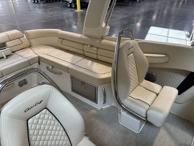 Slide: The Image of Chris-Craft Launch 28 GT 2025 - 12