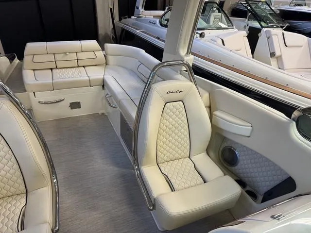 Slide: The Image of Chris-Craft Launch 28 GT 2025 - 3