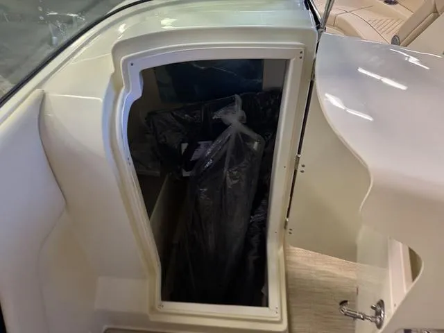 Slide: The Image of Chris-Craft Launch 28 GT 2025 - 4