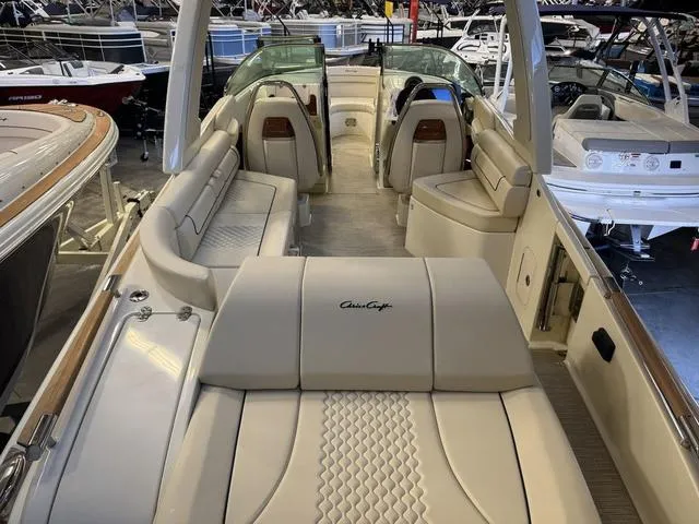 Slide: The Image of Chris-Craft Launch 28 GT 2025 - 6