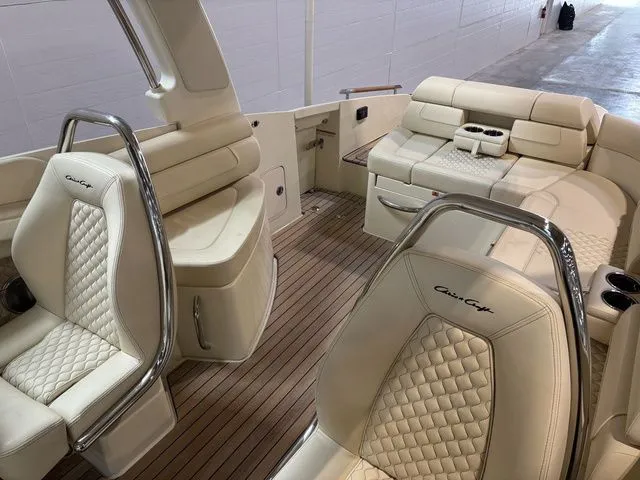 Slide: The Image of Chris-Craft Launch 28 GT 2025 - 11