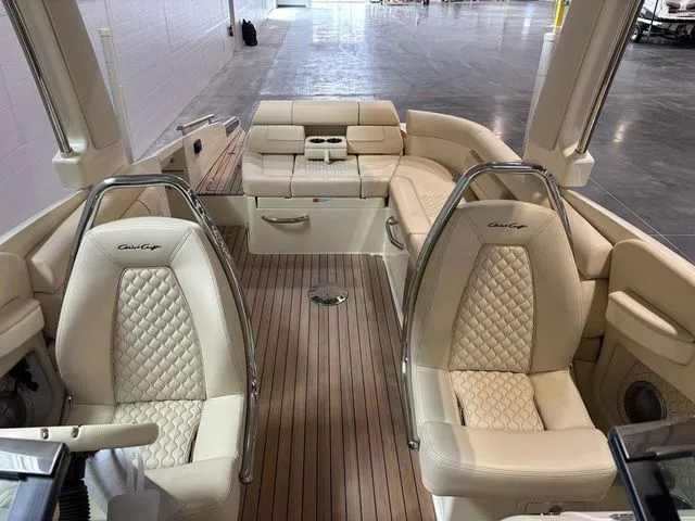 Slide: The Image of Chris-Craft Launch 28 GT 2025 - 14