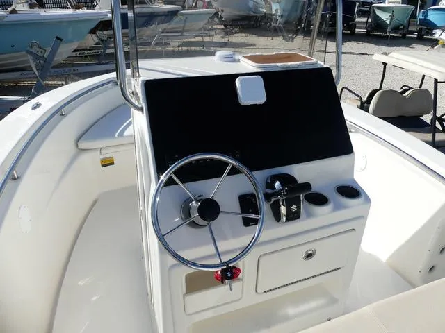 Slide: The Image of Bulls Bay 200 Center Console 2025 - 11