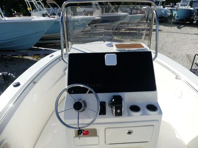 Slide: The Image of Bulls Bay 200 Center Console 2025 - 12