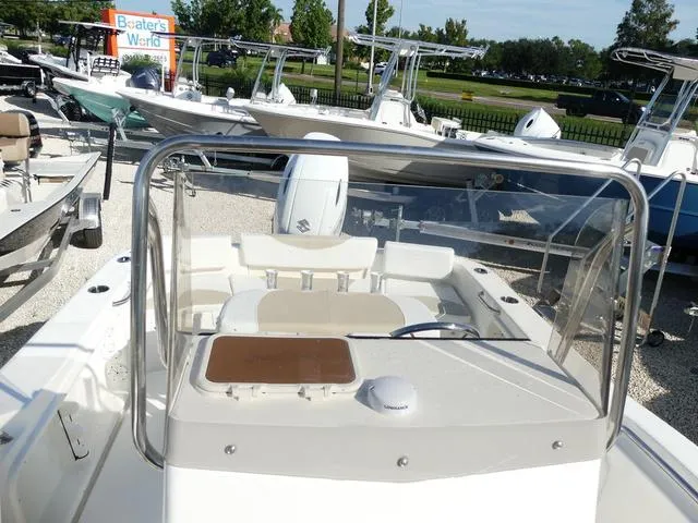 Slide: The Image of Bulls Bay 200 Center Console 2025 - 19