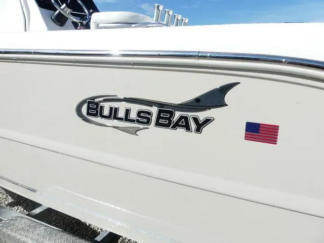 Slide: The Image of Bulls Bay 200 Center Console 2025 - 5