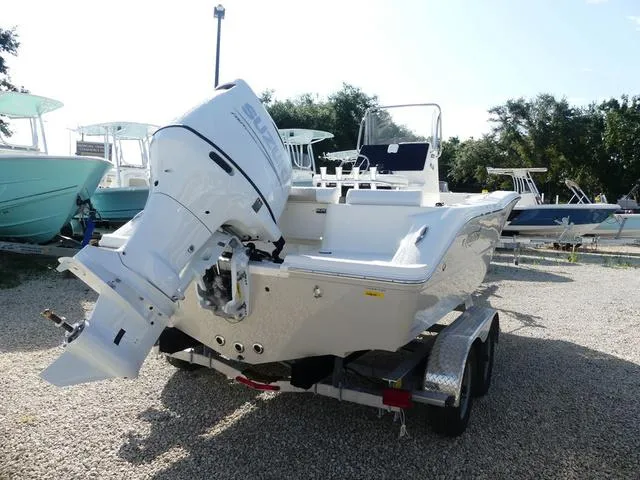 Slide: The Image of Bulls Bay 200 Center Console 2025 - 8