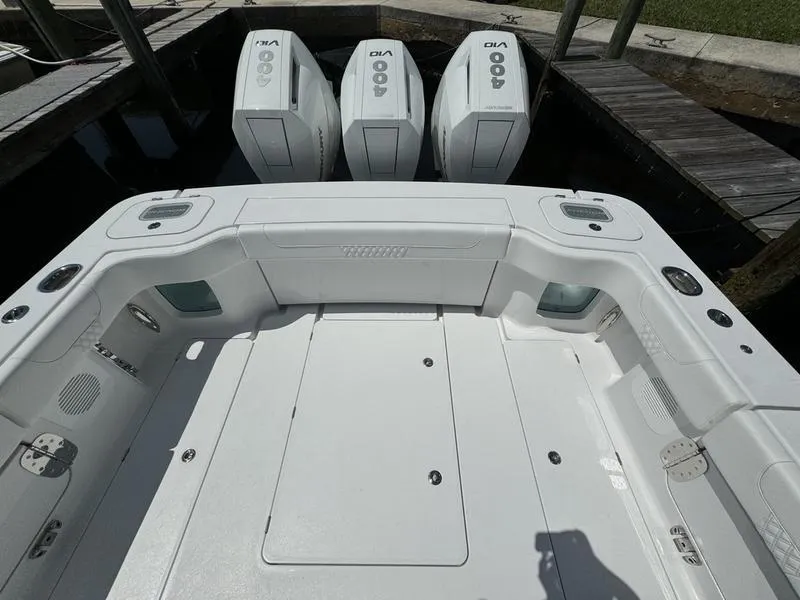 Slide: The Image of Phenom 37 2025 - 50