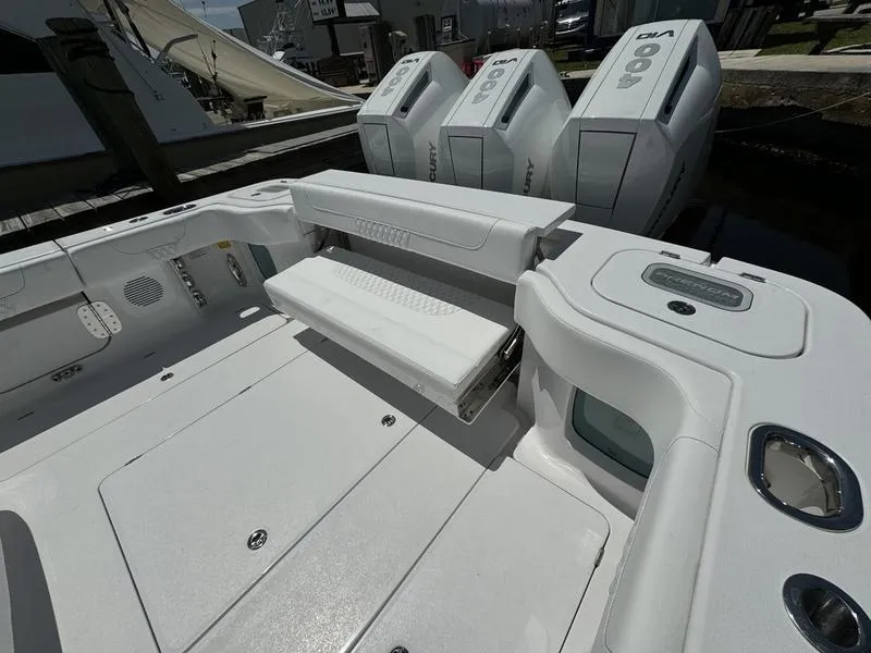 Slide: The Image of Phenom 37 2025 - 54