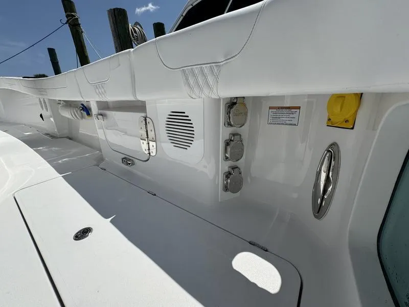 Slide: The Image of Phenom 37 2025 - 55