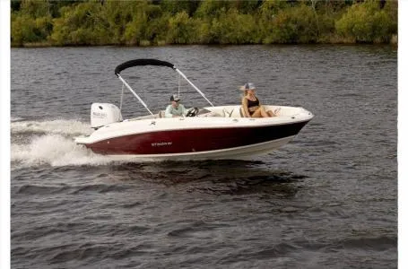 Slide: The Image of Stingray 182 SC 2024 - 4