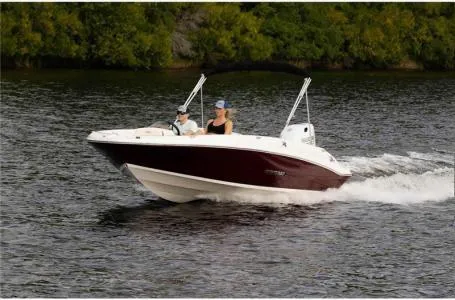 Slide: The Image of Stingray 182 SC 2024 - 7