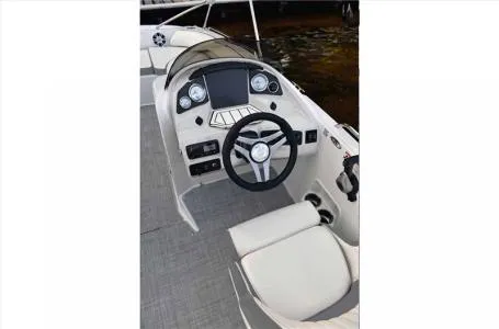 Slide: The Image of Stingray 192 SC 2024 - 13