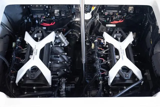 Slide: The Image of Yamaha 222 FSH Sport 2025 - 13