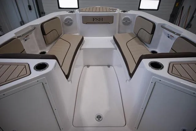 Slide: The Image of Yamaha 222 FSH Sport 2025 - 8