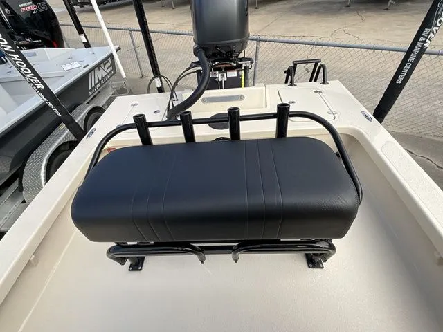 Slide: The Image of Majek 18 M2 2024 - 14