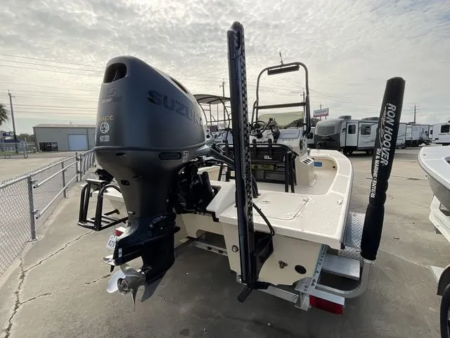 Slide: The Image of Majek 18 M2 2024 - 6