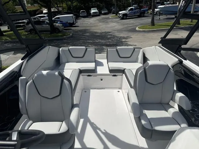 Slide: The Image of Yamaha AR250 2025 - 12