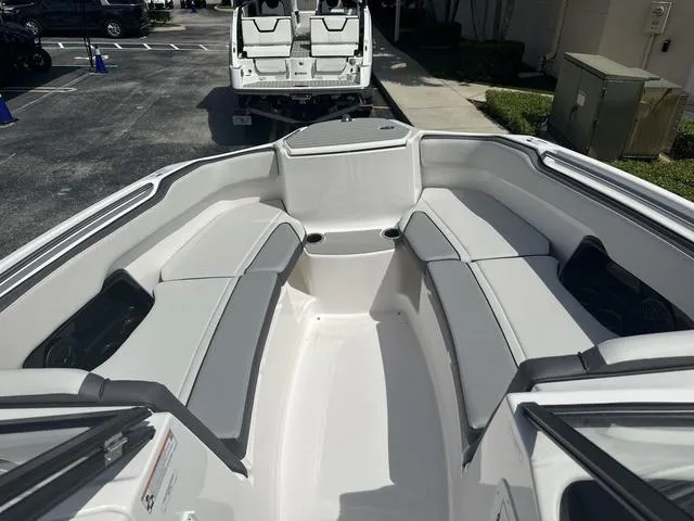 Slide: The Image of Yamaha AR250 2025 - 13